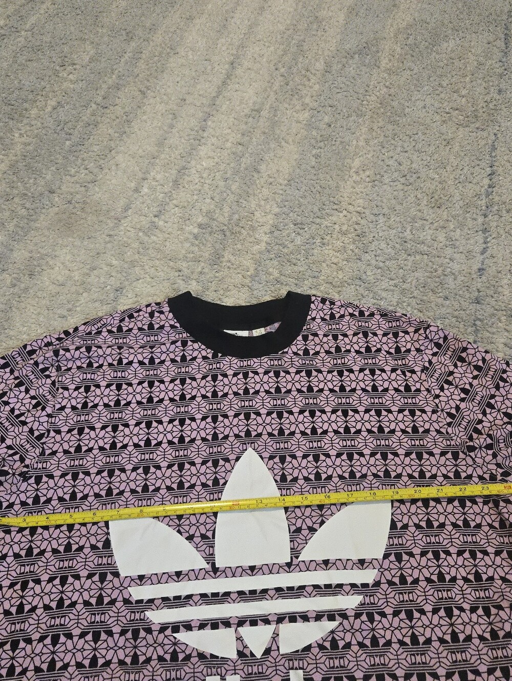 Adidas Originals Geometric Trefoil Logo Crop Tee Pink Black Women's Size XL - Picture 3 of 6